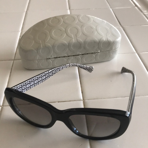 Coach sunglasses excellent condition - Picture 2 of 8